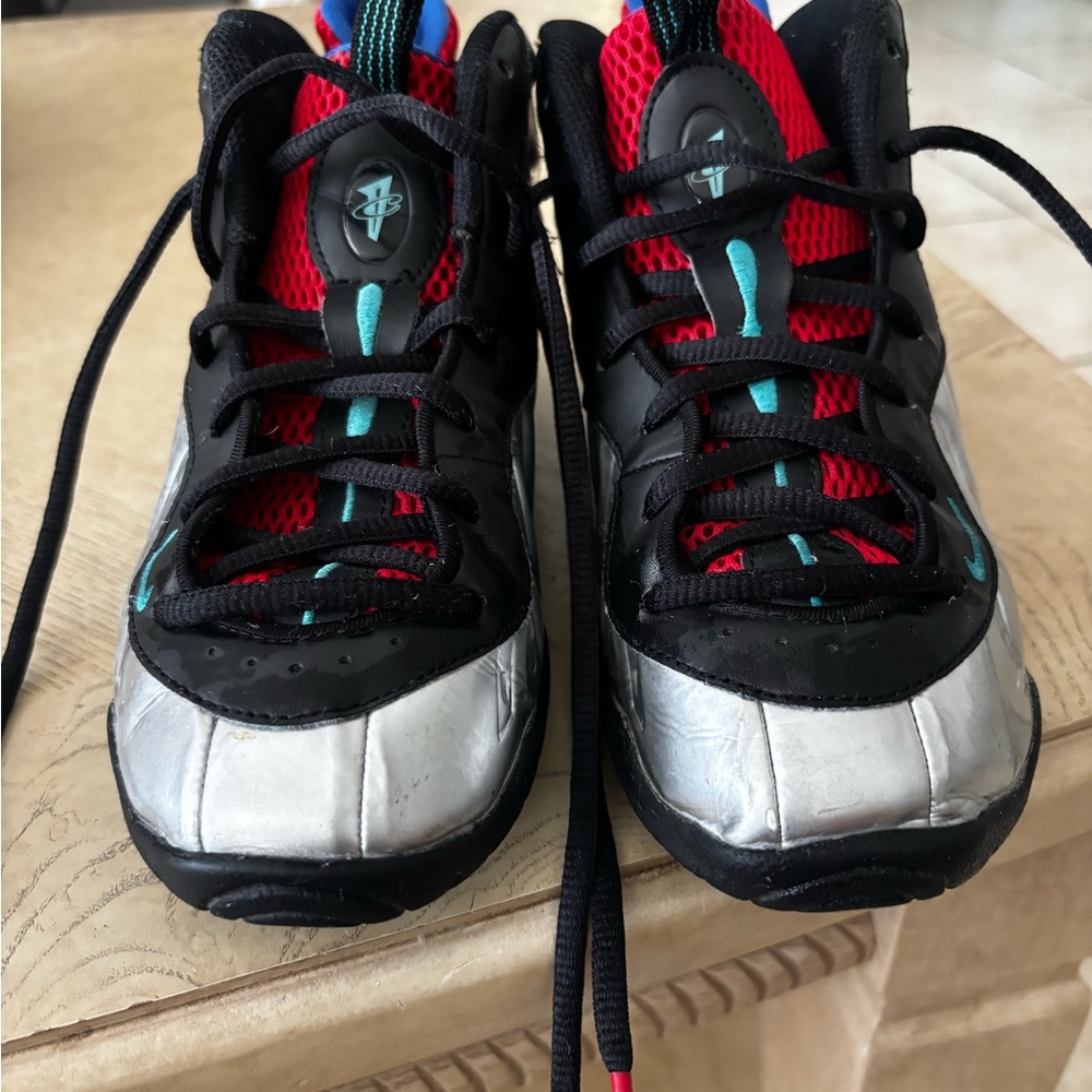 Nike Kids Black, Silver, and Red Sneakers